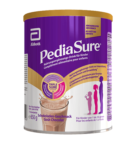 Produit dans un emballage pour boisson nutritionnelle Pediasure de 850 g pour enfants en chocolat, soulignant qu'il est destiné aux enfants de 1 à 10 ans et présentant le système triplesure qui met en évidence les éléments nutritionnels essentiels, la croissance, le développement et le soutien immunitaire, avec un flash indiquant qu'il s'agit d'un goût approuvé par les enfants