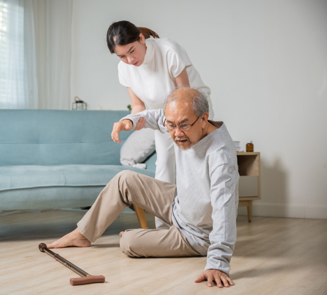 hubungan osteoporosis dan lansia sering jatuh