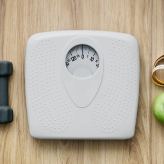 cara menghitung berat badan ideal lansia