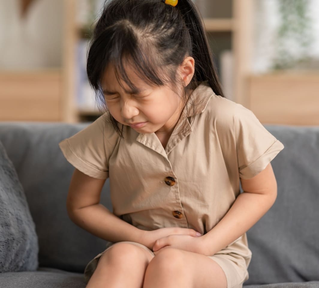 sakit perut disertai demam