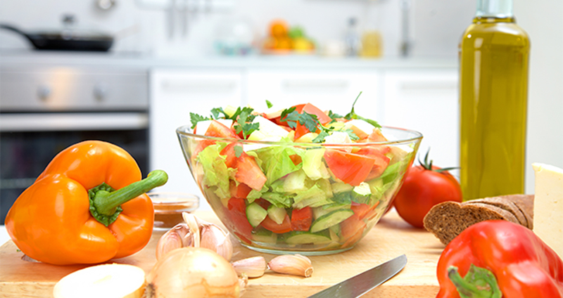 a)	Đa dạng các nhóm thực phẩm giàu dinh dưỡng khác