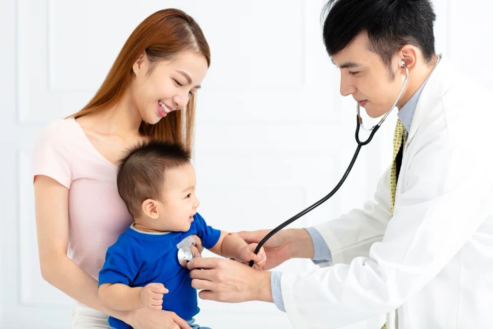 Miễn dịch kém: Nguyên nhân khiến bé sinh mổ có nguy cơ đối diện với nhiều vấn đề sức khỏe